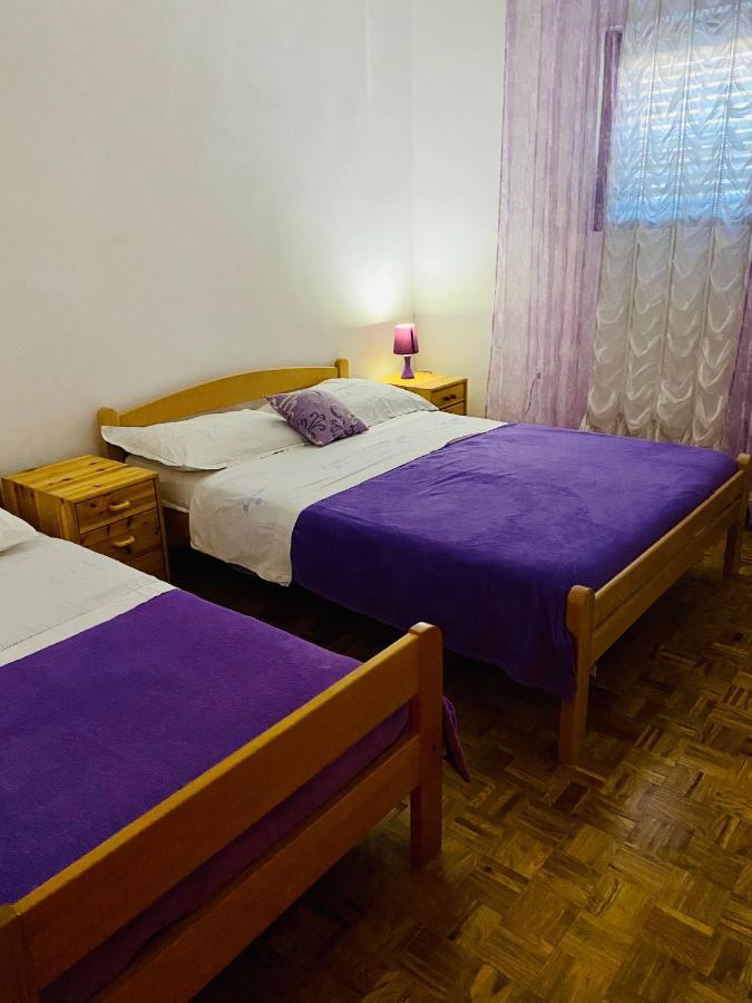 Apartment Vujcic Donji Okrug  エクステリア 写真