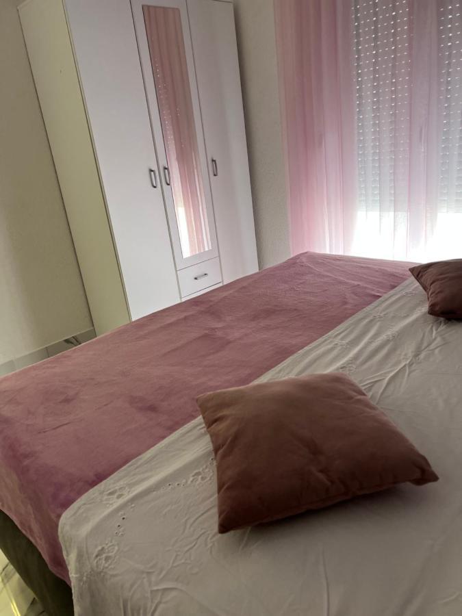 Apartment Vujcic Donji Okrug  エクステリア 写真